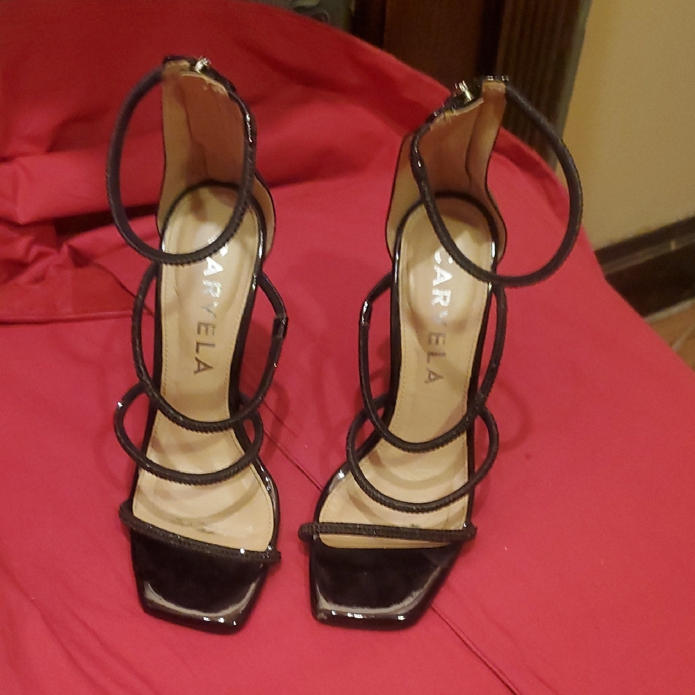 ❤️ CARVELA SIZE 8 Black Strappy Heels